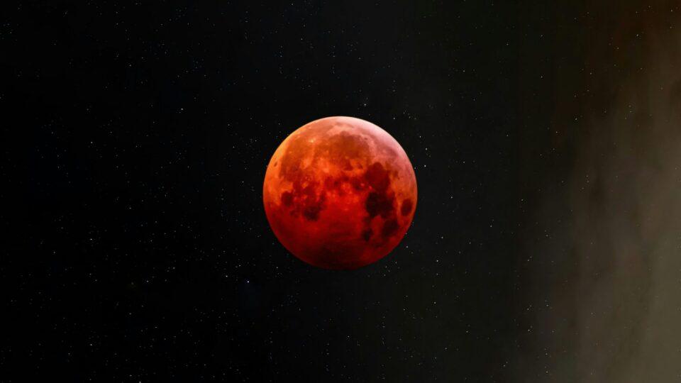 Lua de Sangue: quando será o eclipse lunar total que poderá ser visto do Brasil?