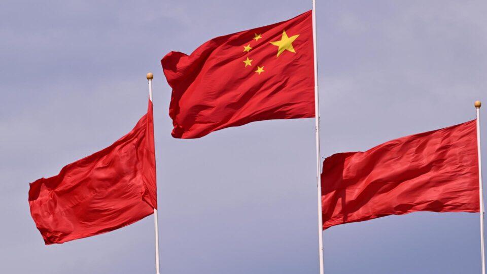 França prende cidadãos da China suspeitos de espionagem em área militar