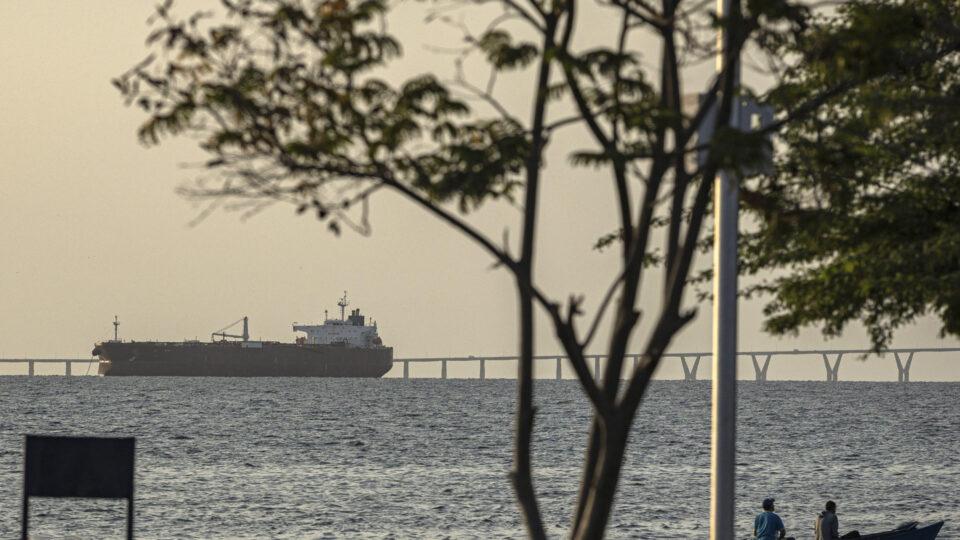 EUA fazem apreensão do sexto petroleiro sancionado perto da Venezuela