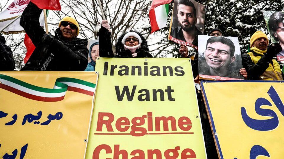 Regime do Irã exige até US$ 7 mil para liberar corpos de manifestantes mortos em protestos