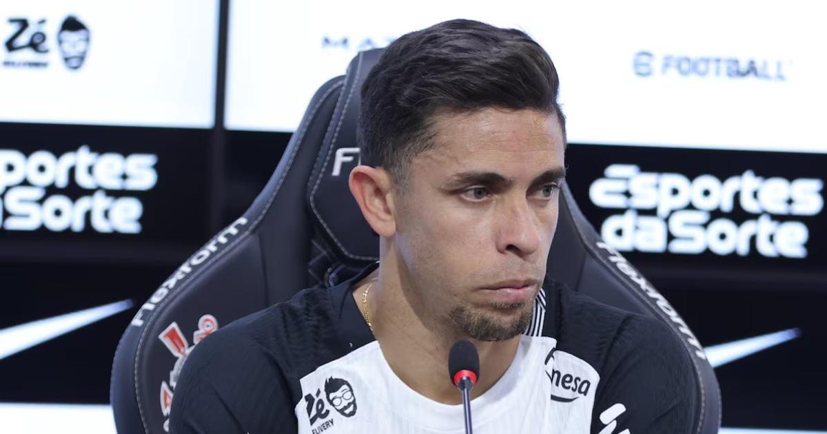 Gabriel Paulista se emociona ao se declarar corintiano e realizar sonho do irmão